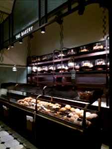 London - Brompton Road - Harrods, food hall, bakery