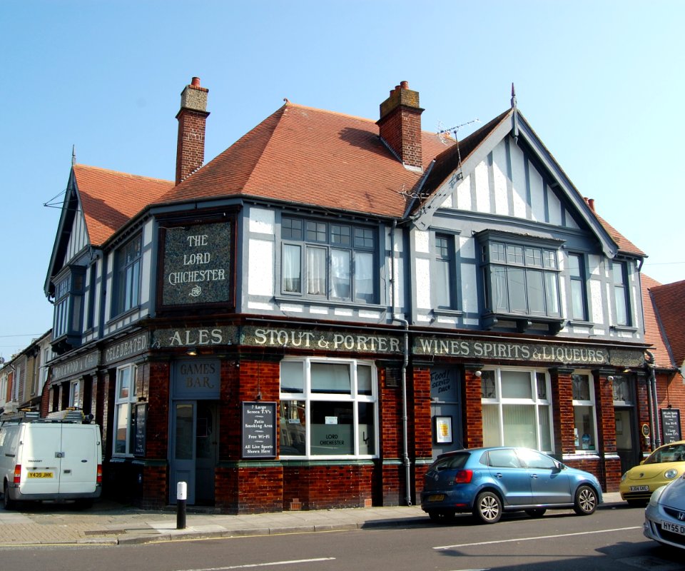 Lord Chichester pub, 182 Chichester Road, North End, Portsmouth (March 2019) (1)