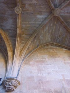Los Arcos - Iglesia de Santa María, claustro 01
