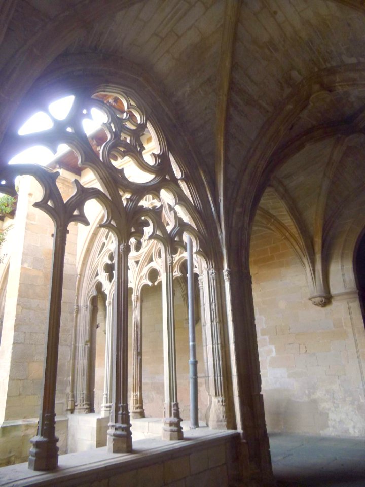 Los Arcos - Iglesia de Santa María, claustro 29