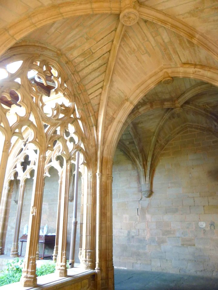 Los Arcos - Iglesia de Santa María, claustro 23