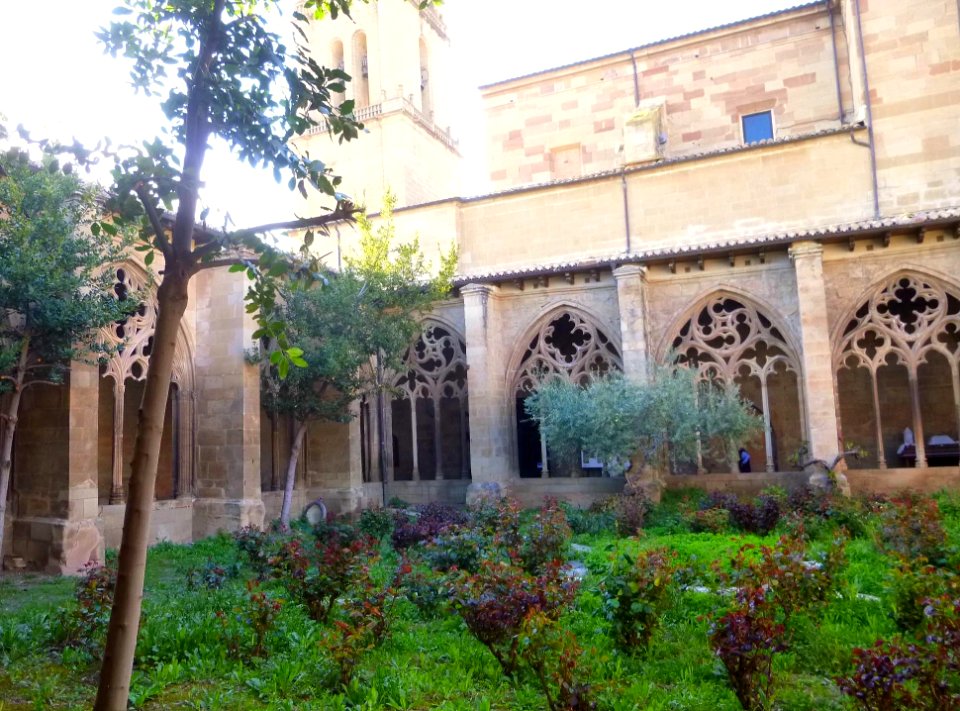 Los Arcos - Iglesia de Santa María, claustro 10