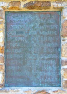 Lorsbach, Alter Friedhof, Kriegsopfergedenkstätte, Tafel links