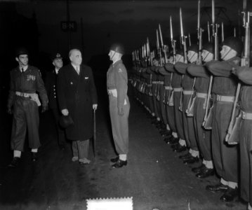 Lord en Lady Ismay Secretaris-generaal NATO Den Haag, Bestanddeelnr 905-3748