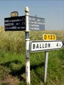 Lucé-sous-Ballon (Sarthe) plaques de cocher D123