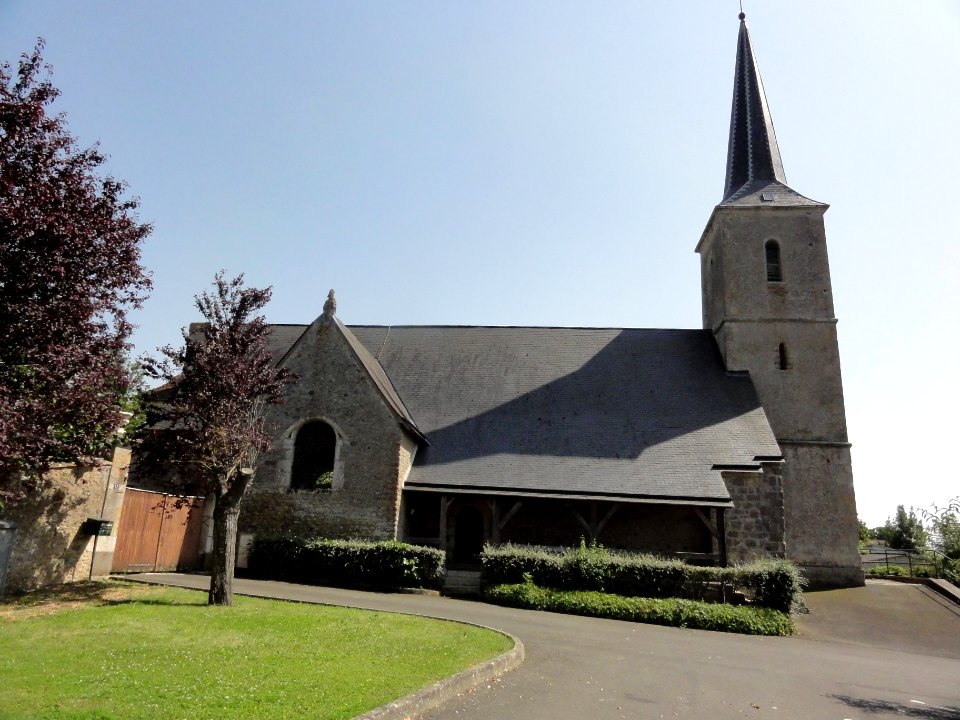 Lucé-sous-Ballon (Sarthe) église (02)