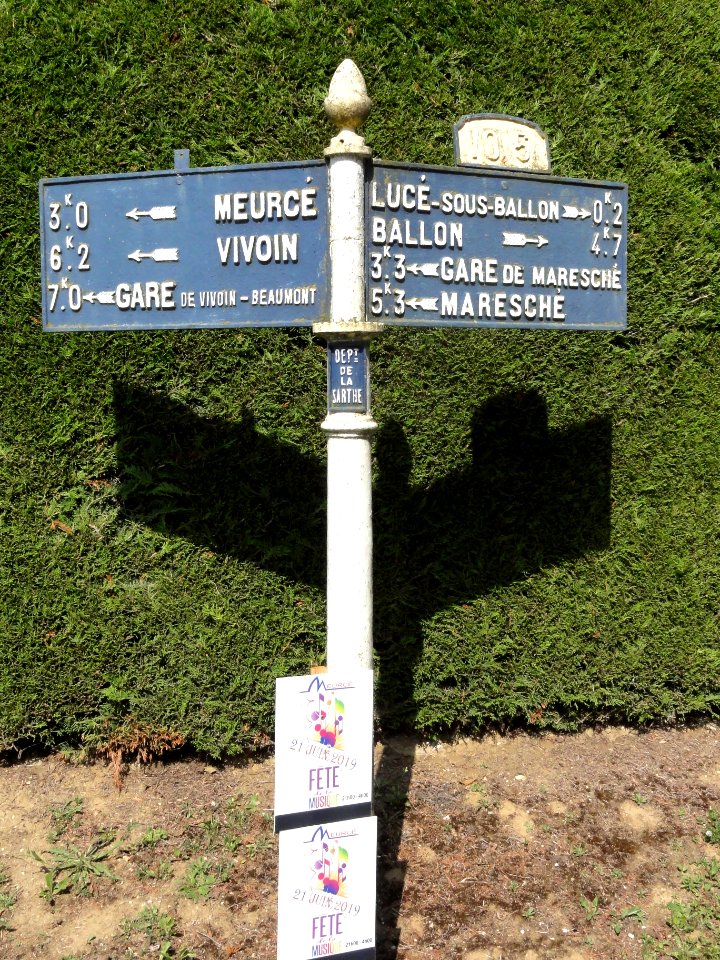 Lucé-sous-Ballon (Sarthe) plaques de cocher VO 5