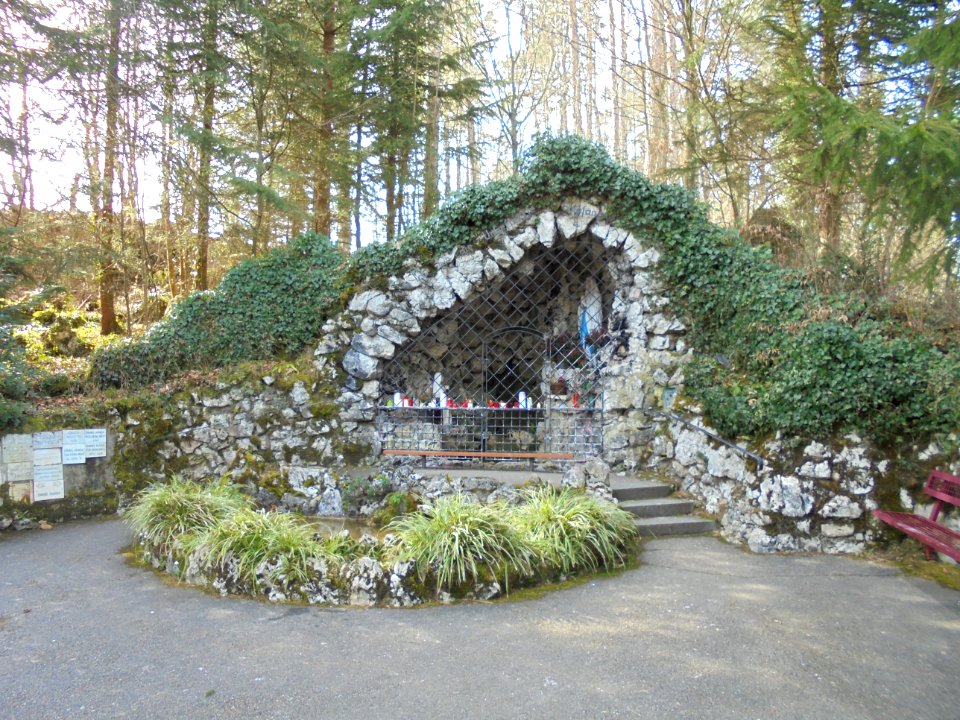 Lourdes-Grotte Wahlen
