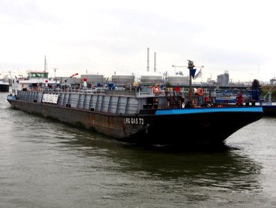 LRG Gas 73 - ENI 04008280, Van Cauwelaersluis, Port of Antwerp pic2