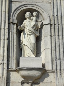 Lucey (Meurthe-et-M.) église façade, statue B