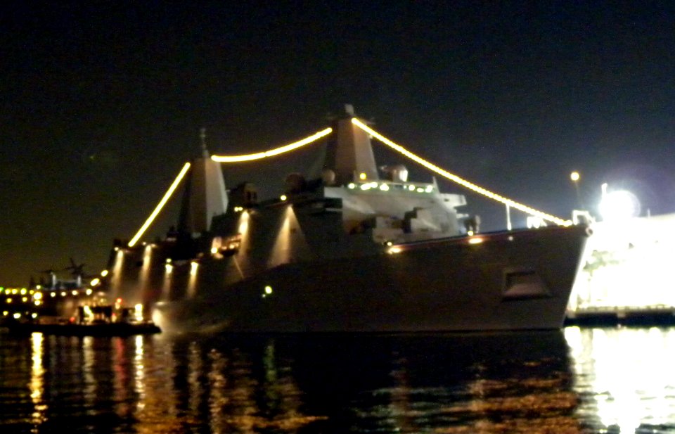 LPD-21 Pier88 Nite jeh