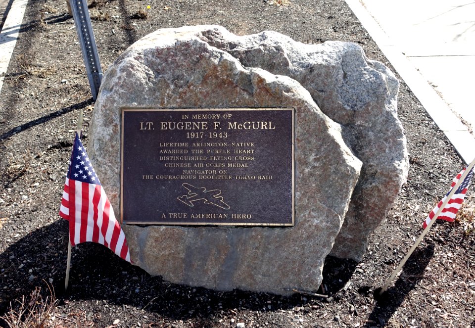 Lt. Eugene F. McGurl memorial (Doolittle Tokyo Raid) - Arlington, MA - DSC07811