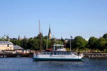 Lotten i Ladugårdslandsviken