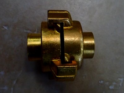 Low pressure hose connectors P8160063