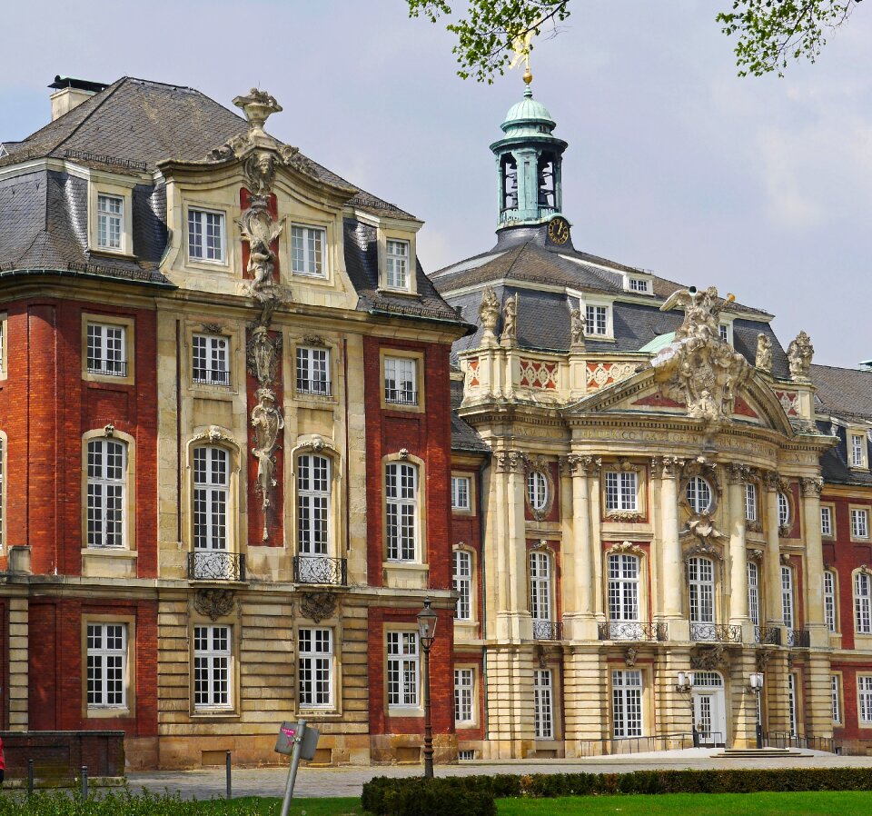 Stadtschloss city ​​münster tourist attraction