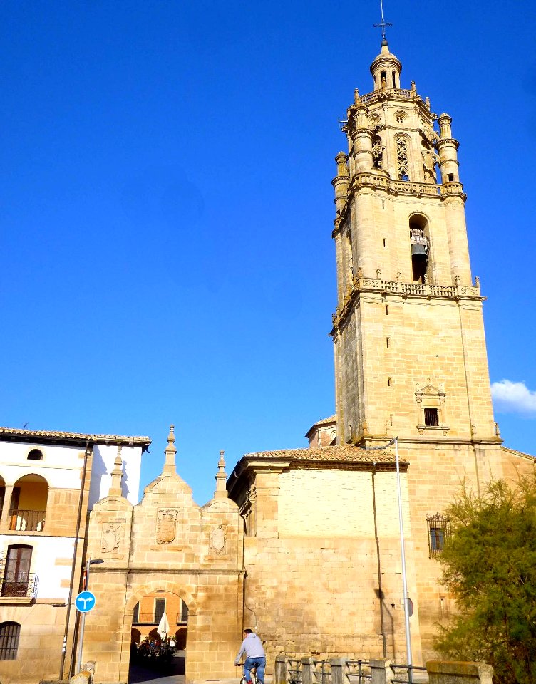 Los Arcos - Iglesia de Santa María, torre 04