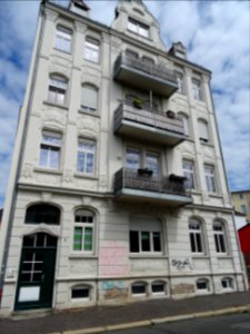 Louis-Schlutter-Straße 8