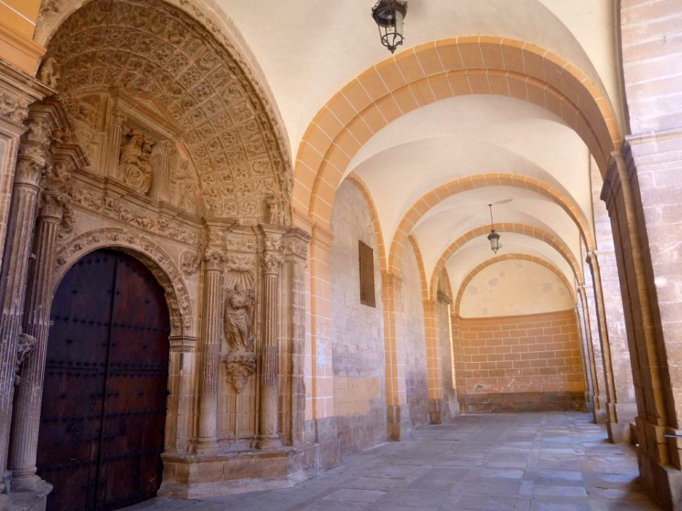 Los Arcos - Iglesia de Santa María, pórtico 02