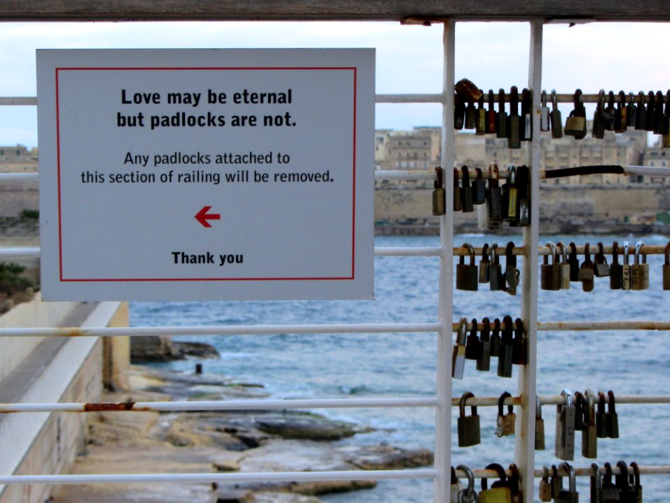 Love padlocks and Sign Sliema Tigné Point