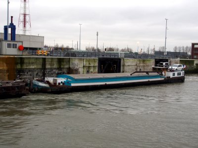 Loyaute (ship, 1967) ENI 01830202 Van Cauwelaertsluis Port of Antwerp pic1