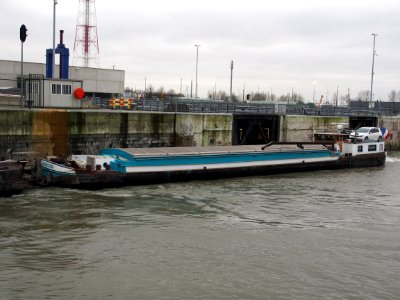 Loyaute (ship, 1967) ENI 01830202 Van Cauwelaertsluis Port of Antwerp pic2