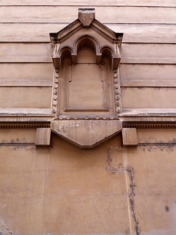 Lyon 2e - Rue Henri IV, chapelle Paul Couturier, niche vide