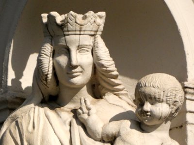 Lyon 2e - Rue du Président Édouard Herriot - Vierge à l'Enfant, à l'angle de la rue Grenette - Détail
