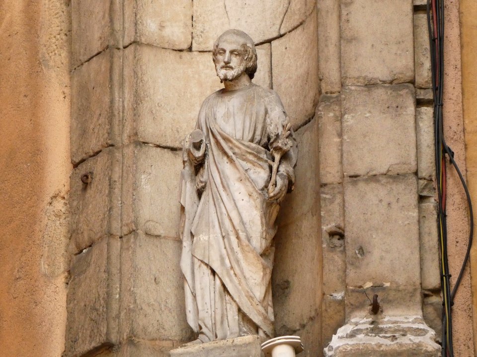 Lyon 2e - Rue Mercière - Statue de saint Joseph, à l'angle de la rue de la Monnaie