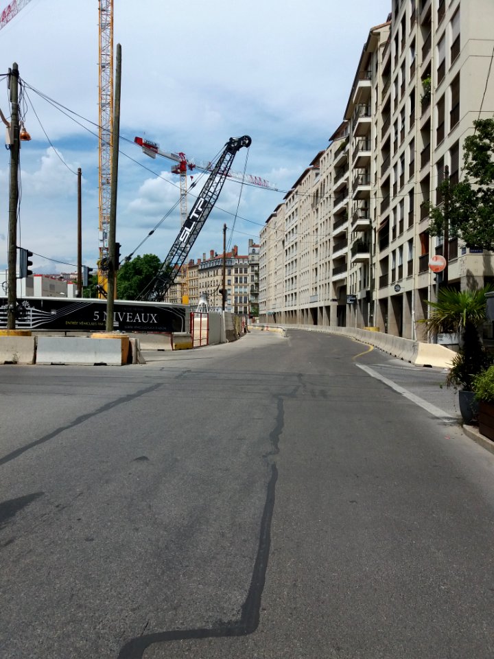 Lyon 2e - Quai Saint-Antoine, vers le nord, depuis la rue Grenette