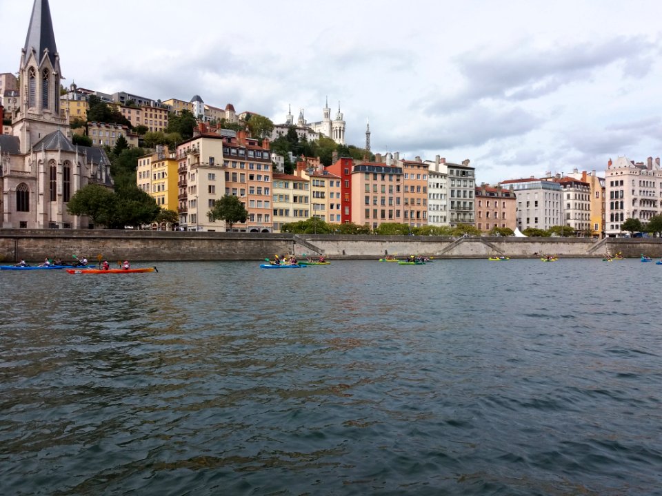 Lyon 2e - Quai Tilsitt - Lyon Kayak 2019, vue sur le quai Fulchiron (2)