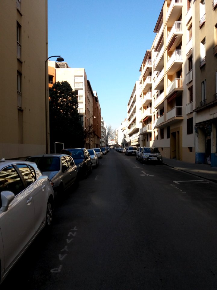 Lyon 2e - Rue Delandine, côté nord depuis la rue Ravat