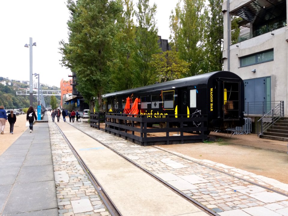 Lyon 2e - Quai Rambaud, Le Wagon Bar