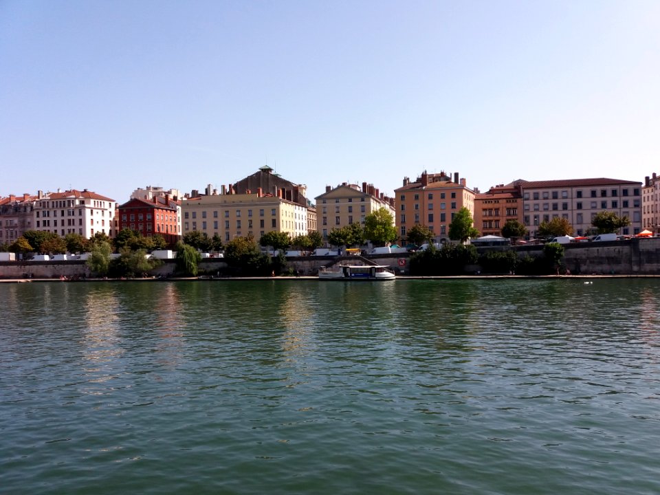 Lyon 2e - Quai Saint Vincent, depuis le quai Romain Rolland