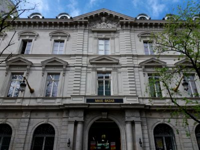 Lyon 2e - Rue de la République, immeuble du Maxi Bazar