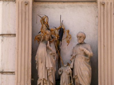 Lyon 2e - Rue de la Charité - Statue de la sainte Famille - Détail