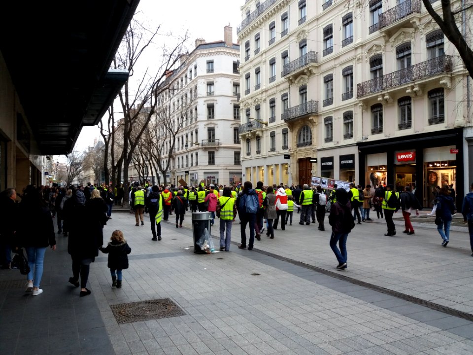 Lyon 2e - Rue de la République, rassemblement des Gilets jaunes