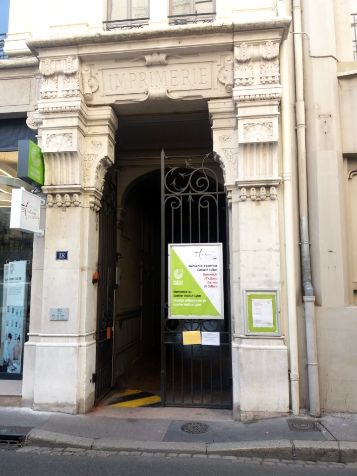 Lyon 2e - Rue Francois Dauphin - Porte de l´Institut Goethe