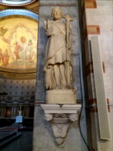Lyon 4e - Rue Jacques-Louis Hénon - Église Saint-Denis, statue (1)