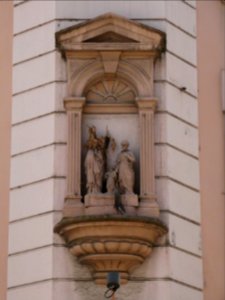 Lyon 2e - Rue de la Charité - Statue de la sainte Famille, à l'angle de la rue Laurencin