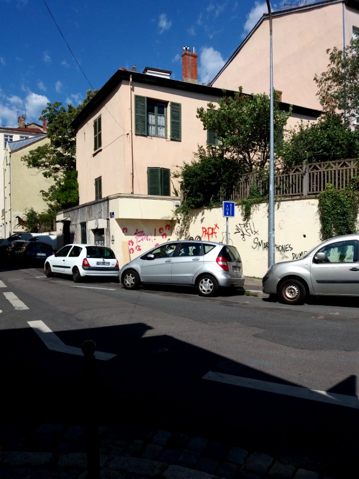 Lyon 4e - Rue Joséphin Soulary, maison au niveau de la rue Louis Thévenet