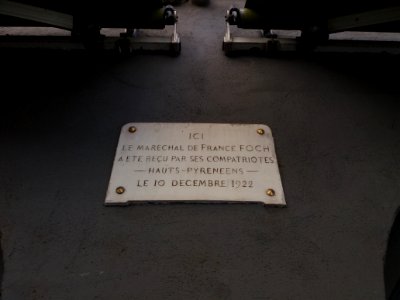 Lyon 2e - Rue Auguste Comte - Plaque du passage du Maréchal Foch