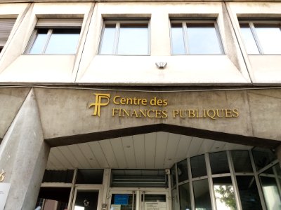 Lyon 2e - Rue Charles Biennier, inscription Centre des finances publiques