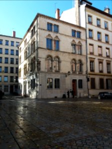 Lyon 2e - Rue de l'Abbaye d'Ainay, hôtel de l'Abbaye, depuis la place d'Ainay