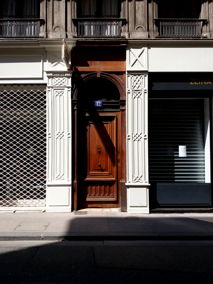Lyon 2e - Rue Auguste Comte, porte au numéro 12