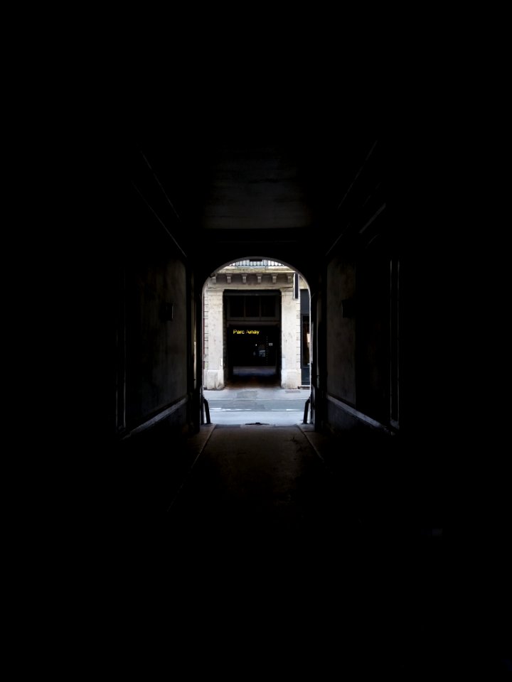 Lyon 2e - Rue Auguste Comte, passage au numéro 31 donnant sur la rue