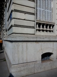 Lyon 2e - Rue de Condé, plaque manquante à l'angle avec le quai Maréchal Joffre