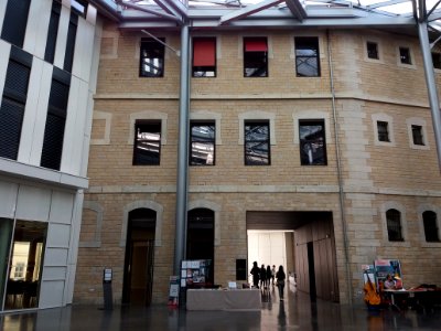 Lyon 2e - Place des Archives - Campus Saint-Paul de l'UCLy (11)