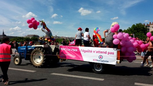 Lyon 3e - Pont de la Guillotière - Marche des Fiertés 2021 - Cortège 12