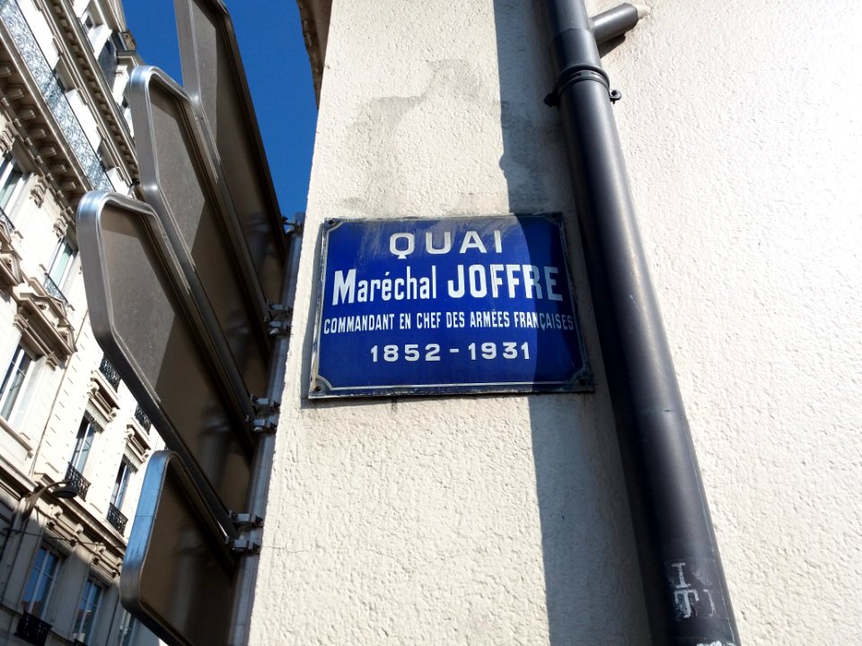 Lyon 2e - Quai Maréchal Joffre, plaque