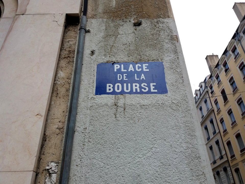 Lyon 2e - Place de la Bourse, plaque